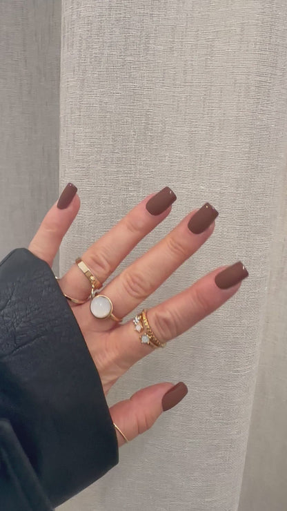 Cocoa Luxe - Chocolate Brown Matte Square Nails with Gloss Tips